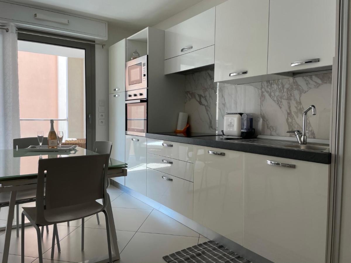 West Bay Apartamento Menton Exterior foto